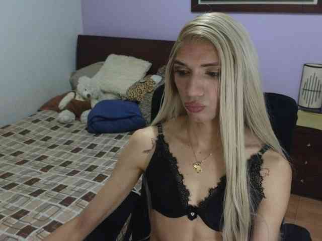 mirandahabach Sex Cam Show