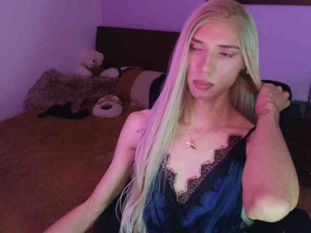 mirandahabach Live Webcam on BongaCams