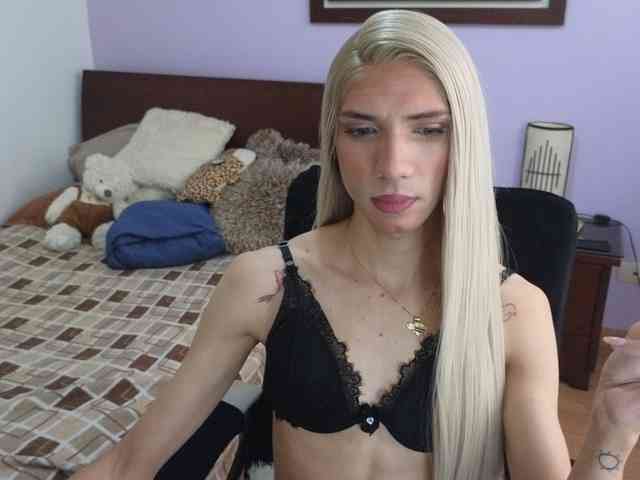 mirandahabach Sex Cam Show