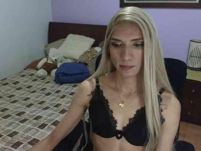 mirandahabach Sex Cam Show
