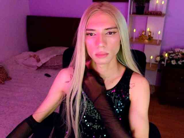 mirandahabach Live Webcam on BongaCams
