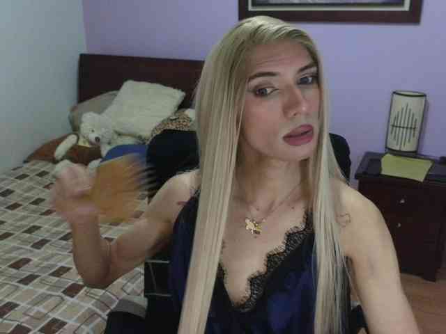 mirandahabach Sex Cam Show