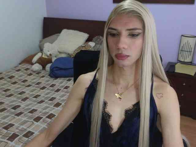 mirandahabach Sex Cam Show