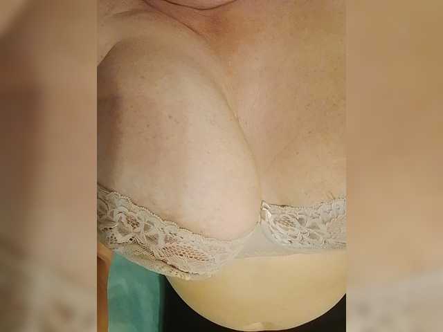 EVIl_TITS