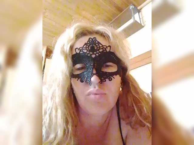 StacyMilk live cam on BongaCams