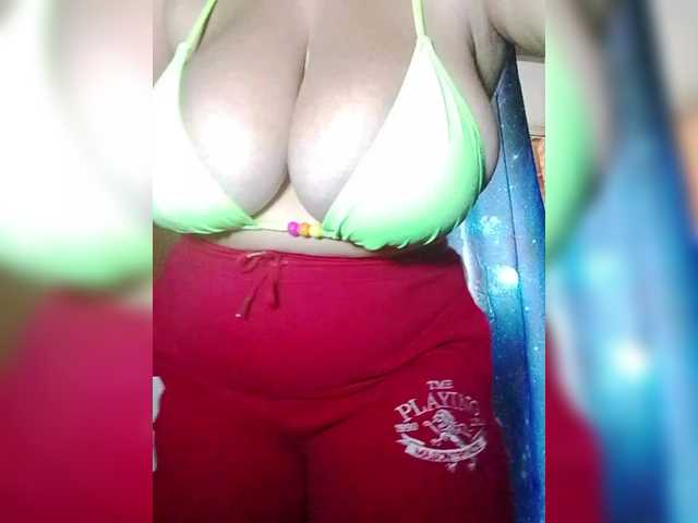 StacyMilk live cam on BongaCams