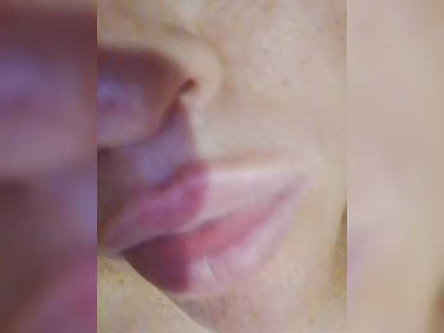 EVIl_TITS live cam preview
