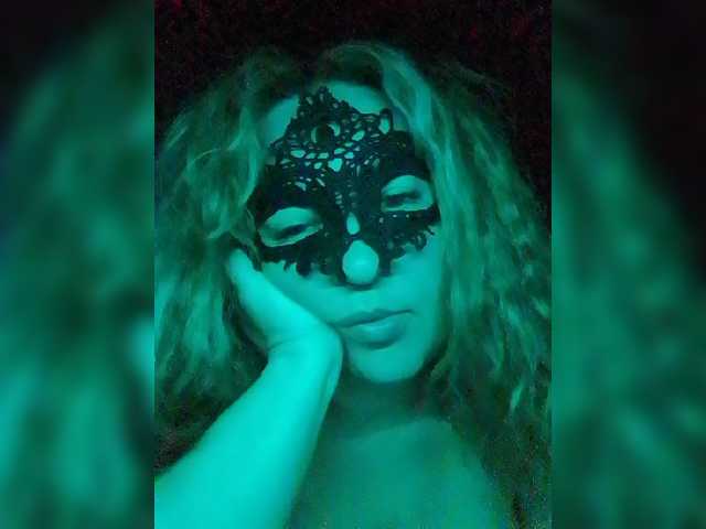go to chat with EVIL_TITS
