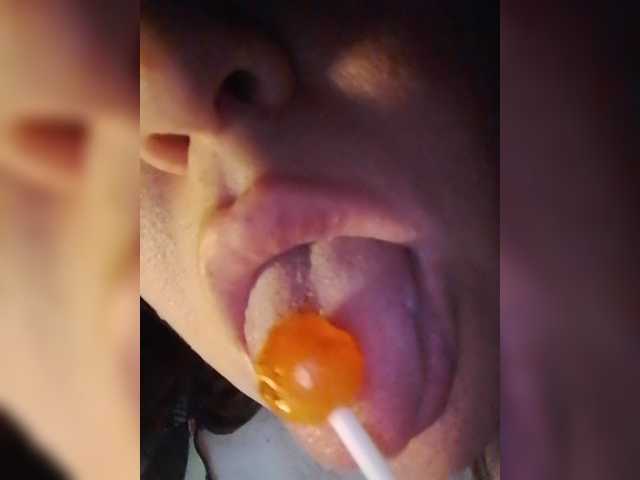 EVIl_TITS live cam preview