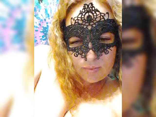 EVIL_TITS webcam