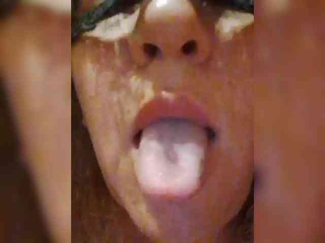 EVIL_TITS webcam