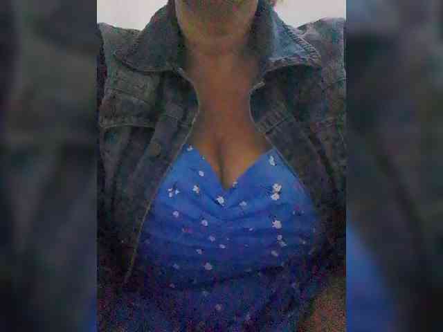 EVIL_TITS webcam