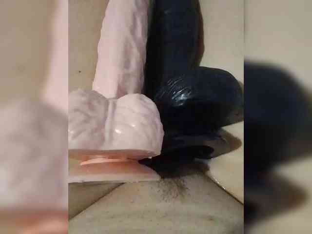 EVIL_TITS webcam