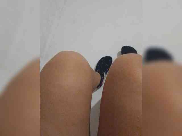 EVIl_TITS webcam