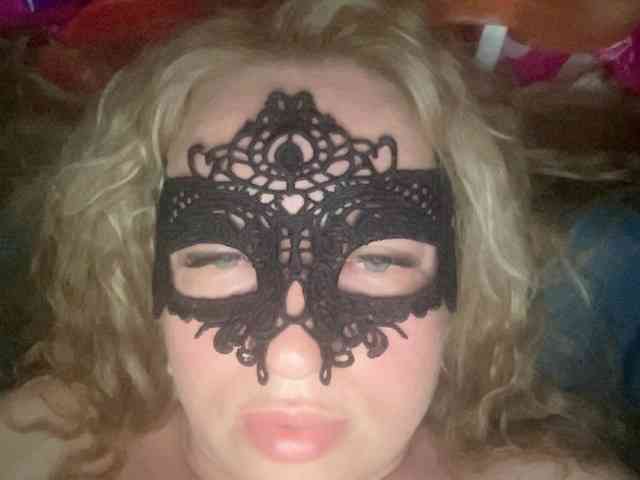 EVIL_TITS webcam