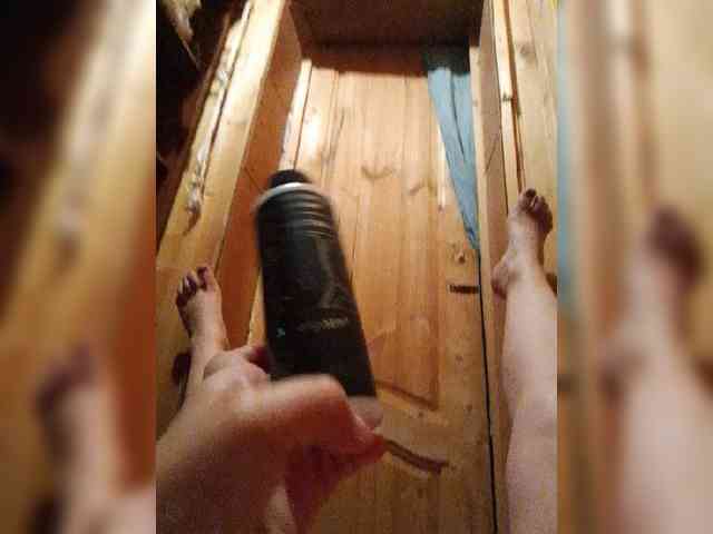 EVIL_TITS webcam