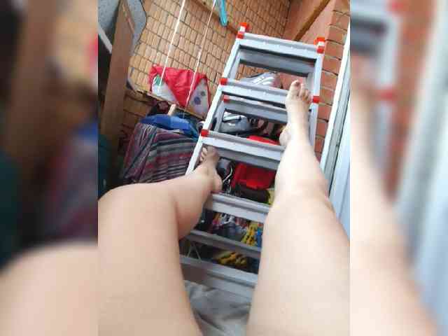 EVIL_TITS webcam