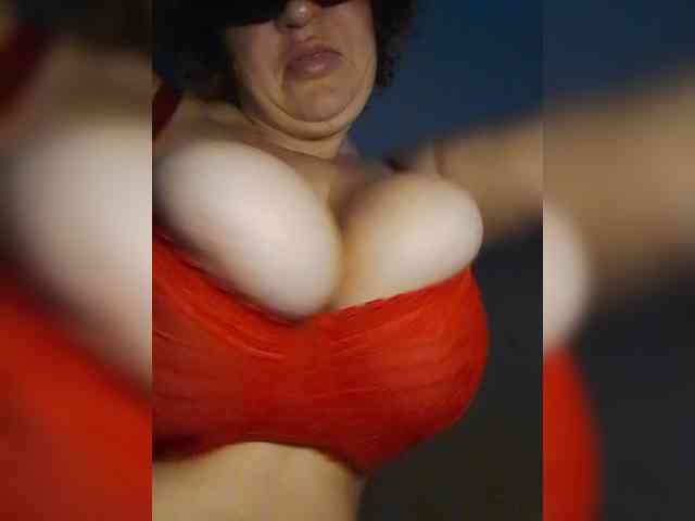 EVIl_TITS webcam
