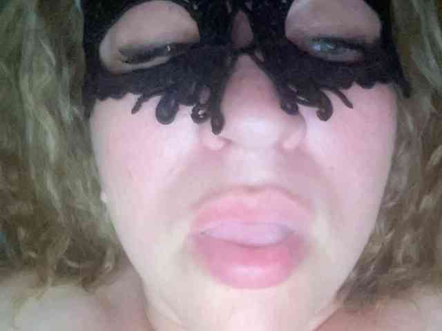 EVIL_TITS webcam