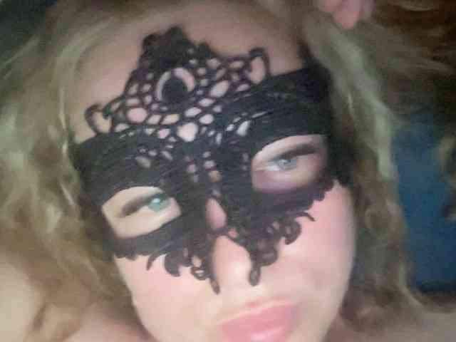 EVIL_TITS webcam