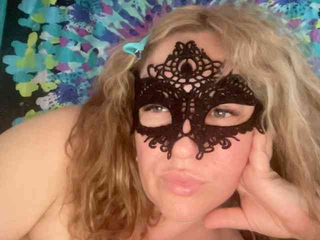 EVIL_TITS webcam