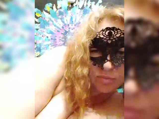 EVIL_TITS webcam