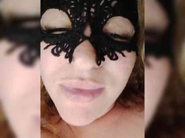 EVIL_TITS webcam