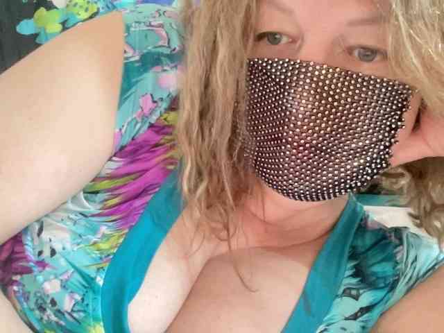 EVIL_TITS webcam