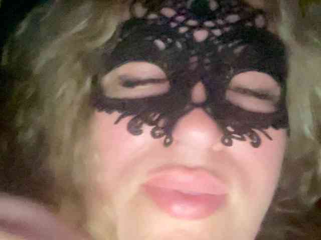 EVIL_TITS webcam