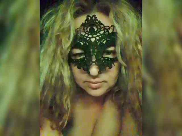 EVIL_TITS webcam