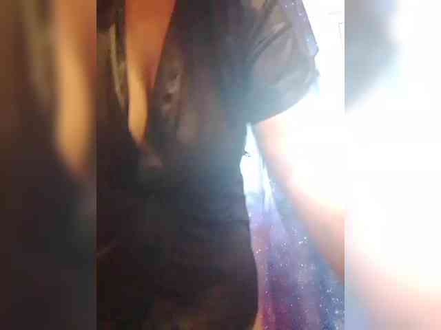 EVIL_TITS webcam