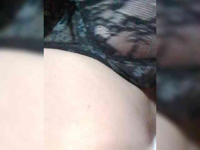 EVIL_TITS webcam