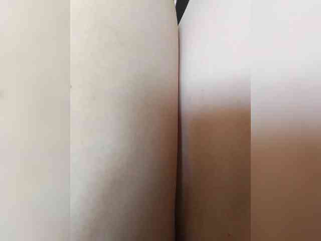 EVIL_TITS webcam