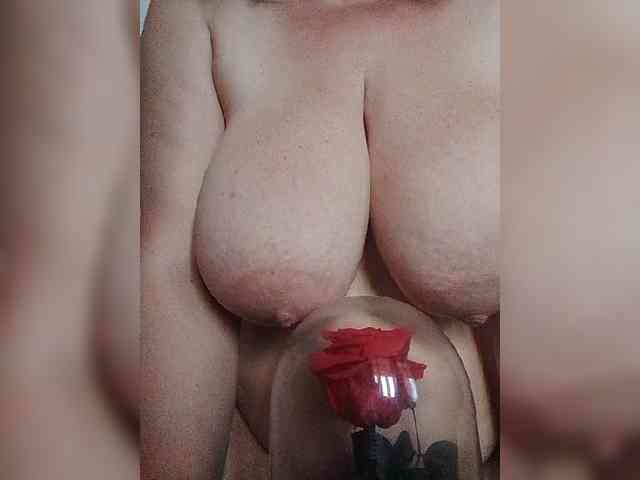 EVIL_TITS webcam