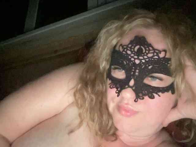 EVIL_TITS webcam