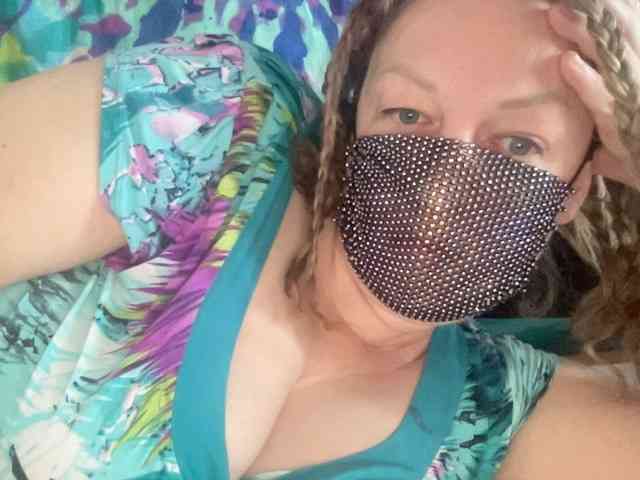 EVIL_TITS webcam