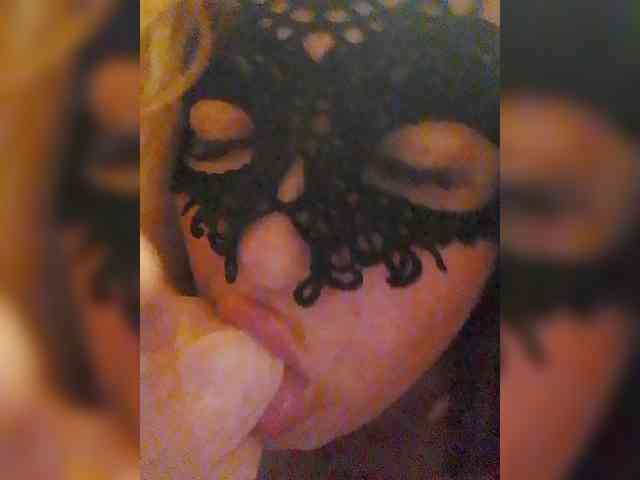 EVIL_TITS webcam