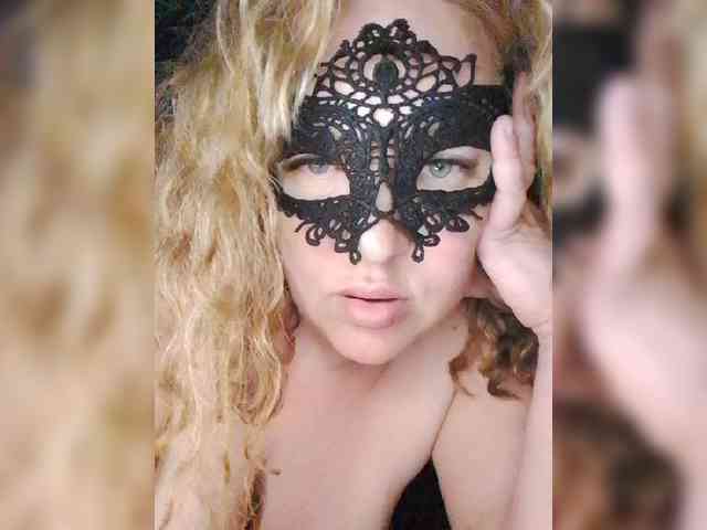 EVIL_TITS webcam