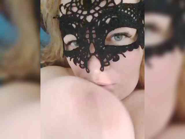EVIL_TITS webcam