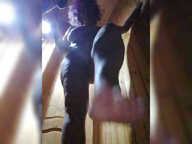 EVIl_TITS webcam