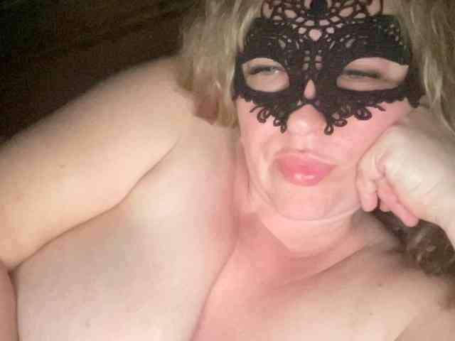 EVIL_TITS webcam