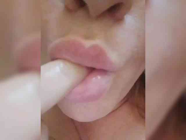 EVIL_TITS webcam