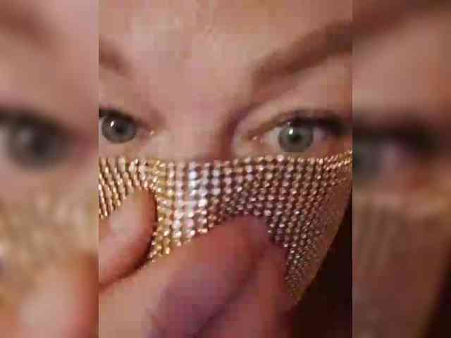 EVIL_TITS webcam