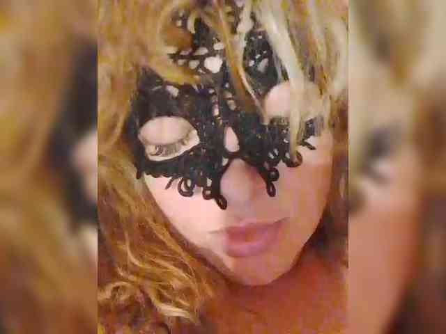 EVIL_TITS webcam