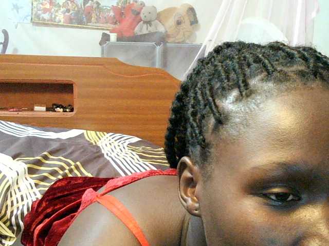 freaky-pinnah, live now on BongaCams