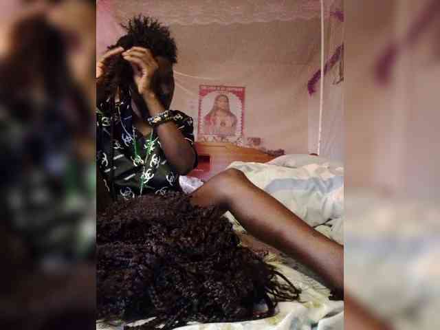 freaky-pinnah webcam