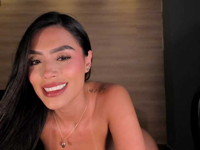 JadeEvans live cam on BongaCams