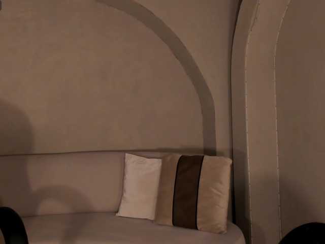 JadeEvans live cam on BongaCams