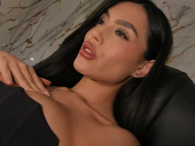 JadeEvans live webcam show