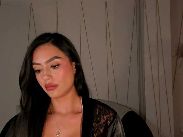 JadeEvans live cam on BongaCams